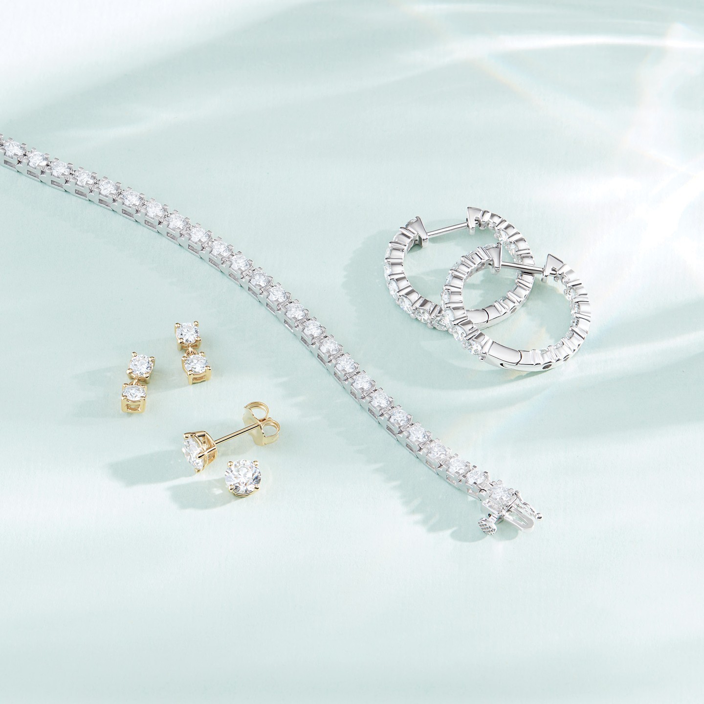 Pulsera tenis diamantes - ideas para comprar joyas de diamantes minimalistas y discretas